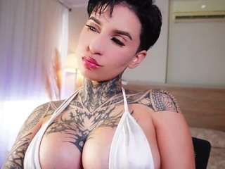 alicee-love Live Webcam on CamSoda