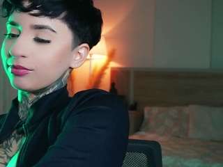 alicee-love Live Webcam on CamSoda