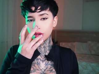 alicee-love Live Webcam on CamSoda