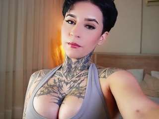 alicee-love Live Webcam on CamSoda