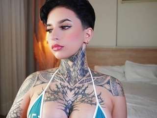 alicee-love Live Webcam on CamSoda