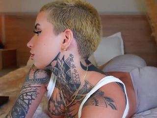 alicee-love Live Webcam on CamSoda