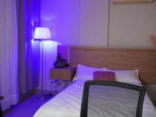 alicee-love Live Webcam on {site_name}