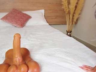 alicee-love Live Webcam on {site_name}