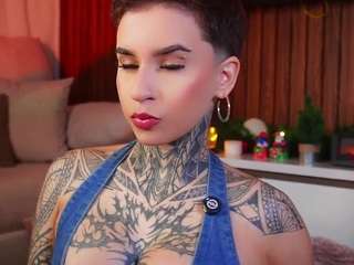 Live webcam model alicee-love on Soda Cams