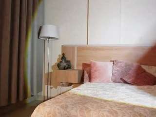 Live webcam model alicee-love on Soda Cams