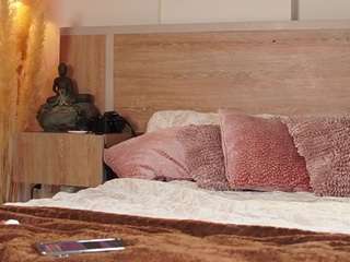 alicee-love Live Webcam on CamSoda