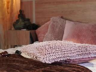 alicee-love Live Webcam on CamSoda