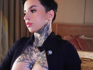 alicee-love Live Webcam on CamSoda