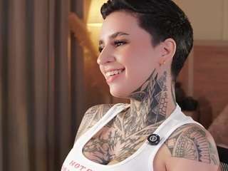 alicee-love Live Webcam on CamSoda