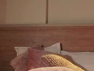 alicee-love Live Webcam on CamSoda