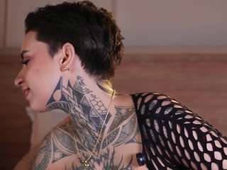 alicee-love Live Webcam on CamSoda