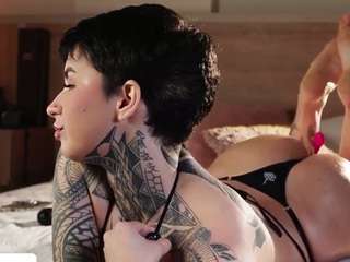 alicee-love Live Webcam on CamSoda