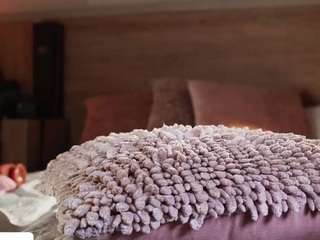 Alice Shazaham live cam