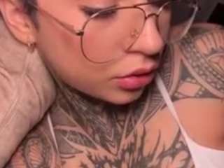 Live webcam model alicee-love on Soda Cams