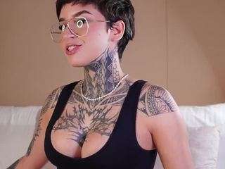 alicee-love Live Webcam on CamSoda