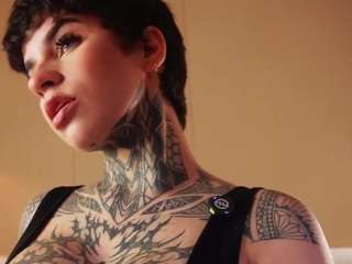 alicee-love Live Webcam on CamSoda