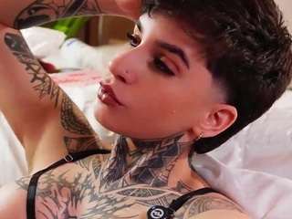 alicee-love Live Webcam on CamSoda