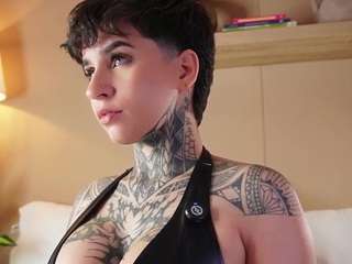 alicee-love Live Webcam on CamSoda