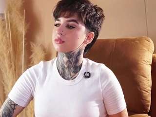 alicee-love Live Webcam on CamSoda