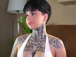 alicee-love Live Webcam on CamSoda