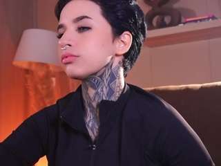 Alice Shazaham live cam