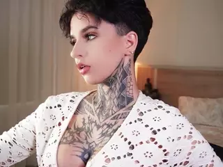 Alice Shazaham's Live Sex Cam Show