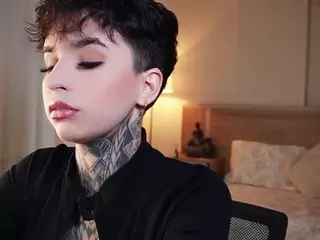 Alice Shazaham's Live Sex Cam Show