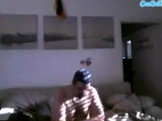 dennisbambi83 Sex Cam Show