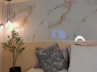 leathompson1 from CamSoda is Freechat