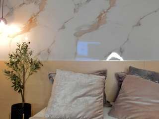 leathompson1 Live Webcam on {site_name}