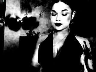 leathompson1 Live Webcam on CamSoda