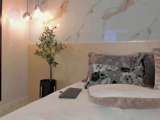 leathompson1 webcam model