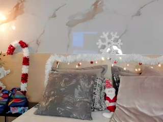 Live webcam model leathompson1 on Soda Cams