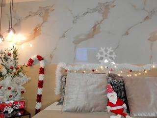 Live webcam model leathompson1 on Soda Cams