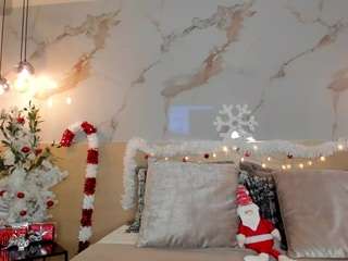 Live webcam model leathompson1 on Soda Cams