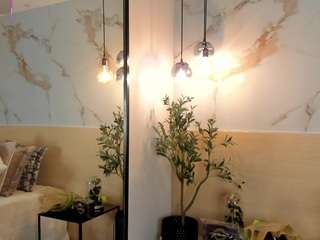 leathompson1 Live Webcam on CamSoda