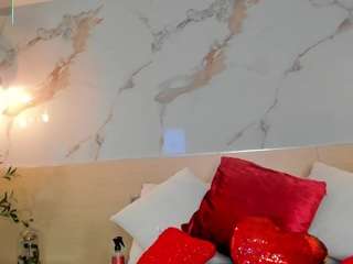 Live webcam model leathompson1 on Soda Cams