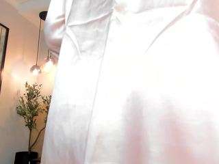 Live webcam model leathompson1 on Soda Cams