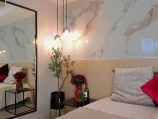 leathompson1 Live Webcam on CamSoda