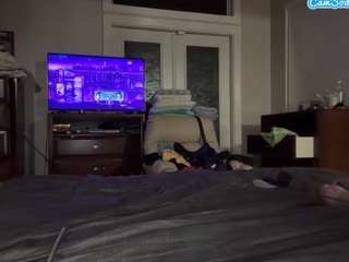 Crumslut live webcam show
