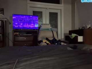 Crumslut live webcam show