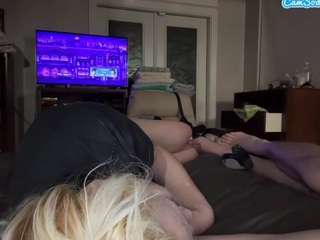 Crumslut live webcam show