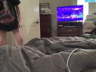 Crumslut live webcam show