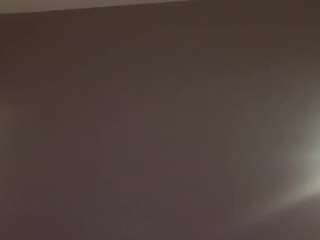 Crumslut live cam preview