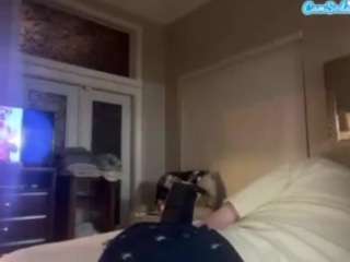 Crumslut live cam preview