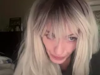 Crumbalina's Live Sex Cam Show