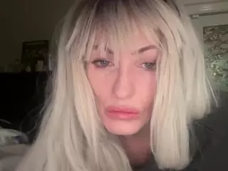 Crumbalina's Live Sex Cam Show