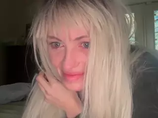 Crumbalina's Live Sex Cam Show