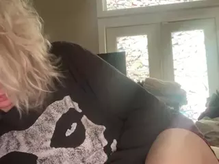 Crumbalina's Live Sex Cam Show